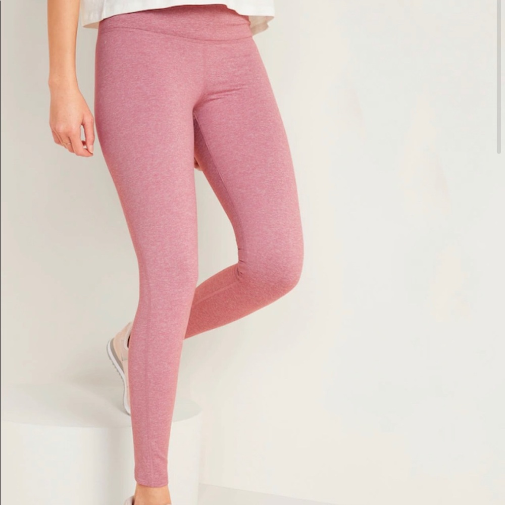 Old Navy High-Waisted Elevate CozeCore Leggings